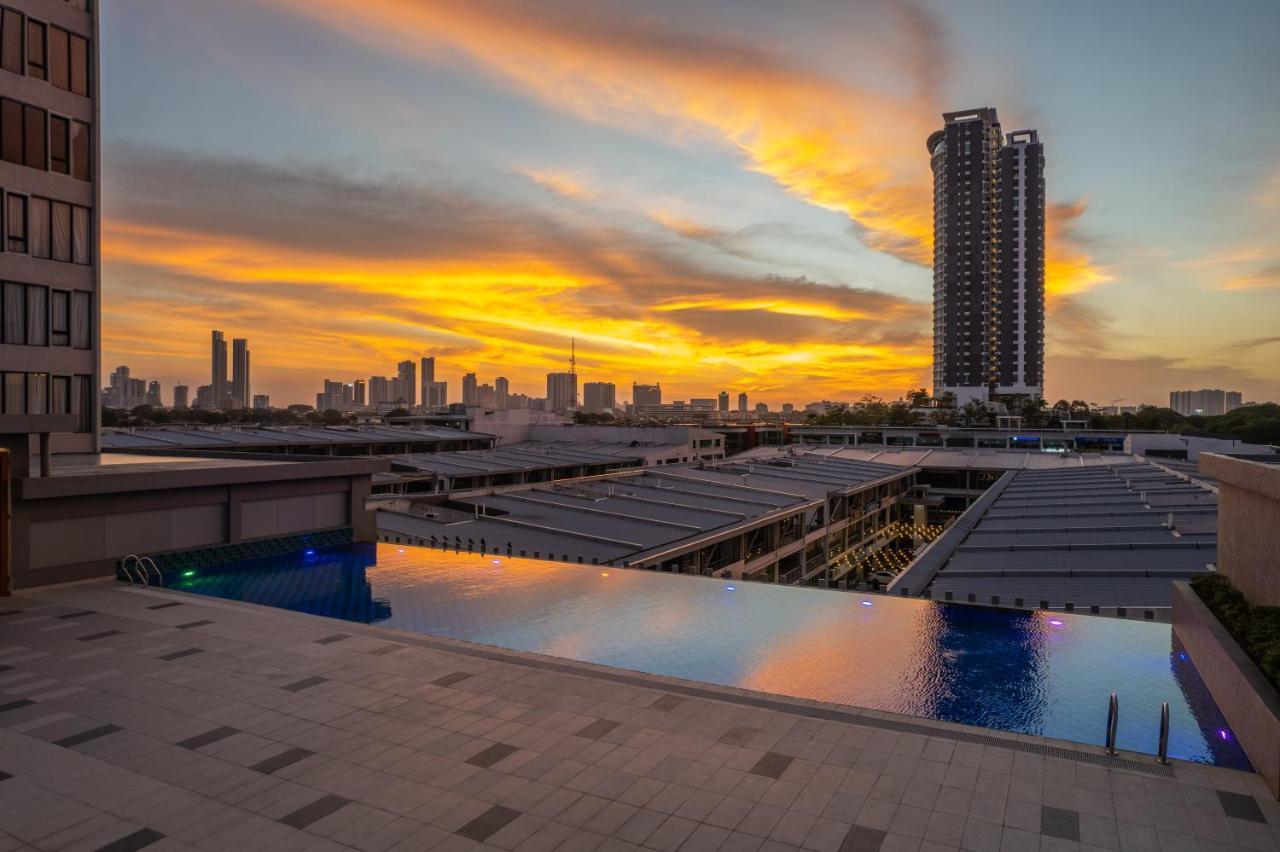 Opero Hotel Southkey Johor Bahru Exterior photo